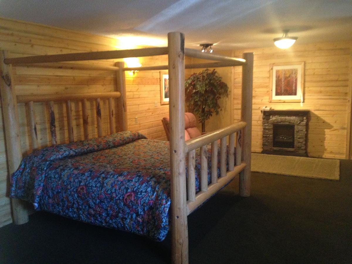 The Village Inn Motel & Restaurant Challis Экстерьер фото