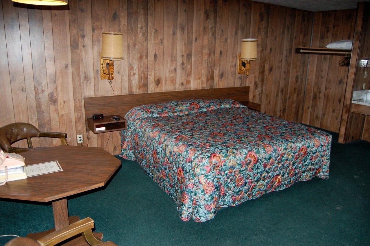 The Village Inn Motel & Restaurant Challis Экстерьер фото